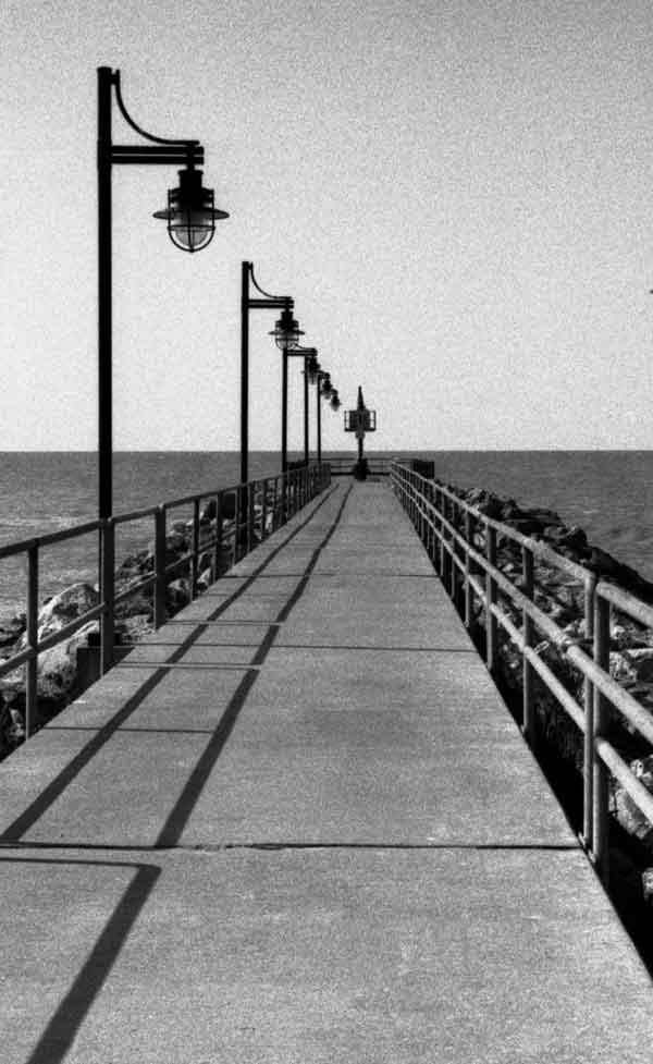 Black and White Film Photography: Peer Lights